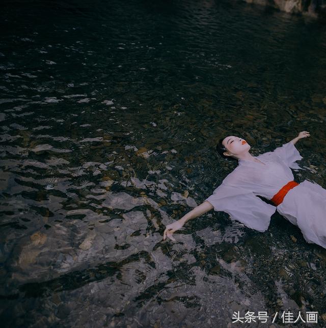 麻豆-杨玉环毒舌巨乳邻居强制插入竟成顺从母狗
